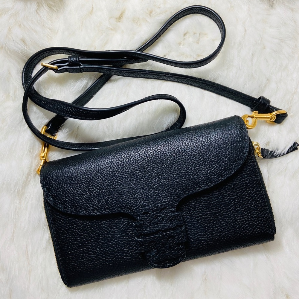 NEW!!!! The Tory Burch McGraw Wallet Cross…